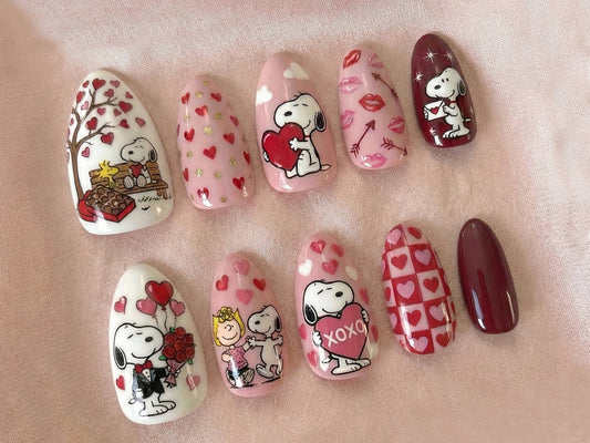 Snoopy Love Story Press On Nails Valentine Cartoon Nails Pink Heart Nail Art Cute Snoopy & Peanuts Design Handmade Press Ons