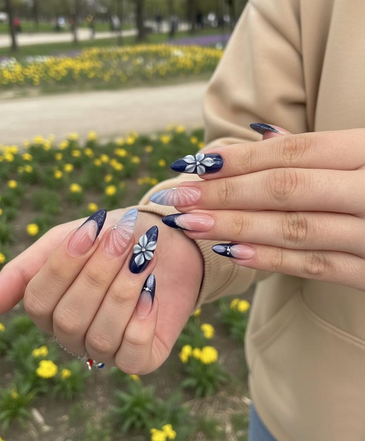 Midnight Blossom Spring Press On Nails Navy Floral Ombré Nail Art Luxury Floral Blue Nails Set Elegant Blush Ombre Nails