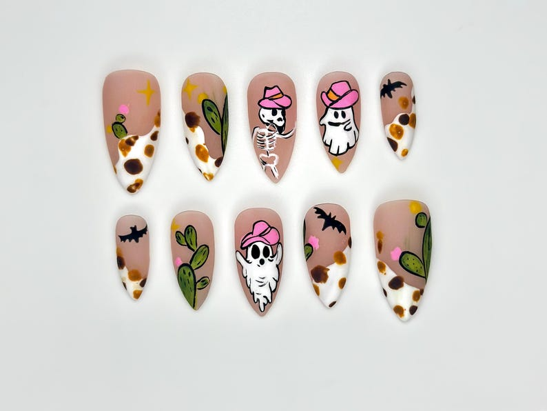 Western Ghost Cowgirl Press On Nails Spooky Desert Nail Art Halloween Cactus Nails Cow Print & Pink Hat Ghost Design