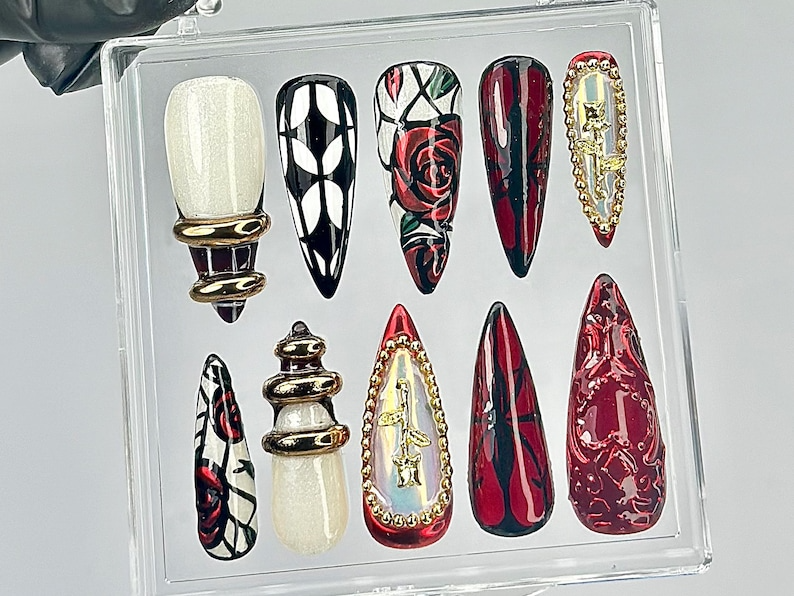 Red Black Rose Press On Nails Holographic Gothic Press Ons Gothic Red Chrome Fake Nails Dark Romance Nail Art Y2K Nails