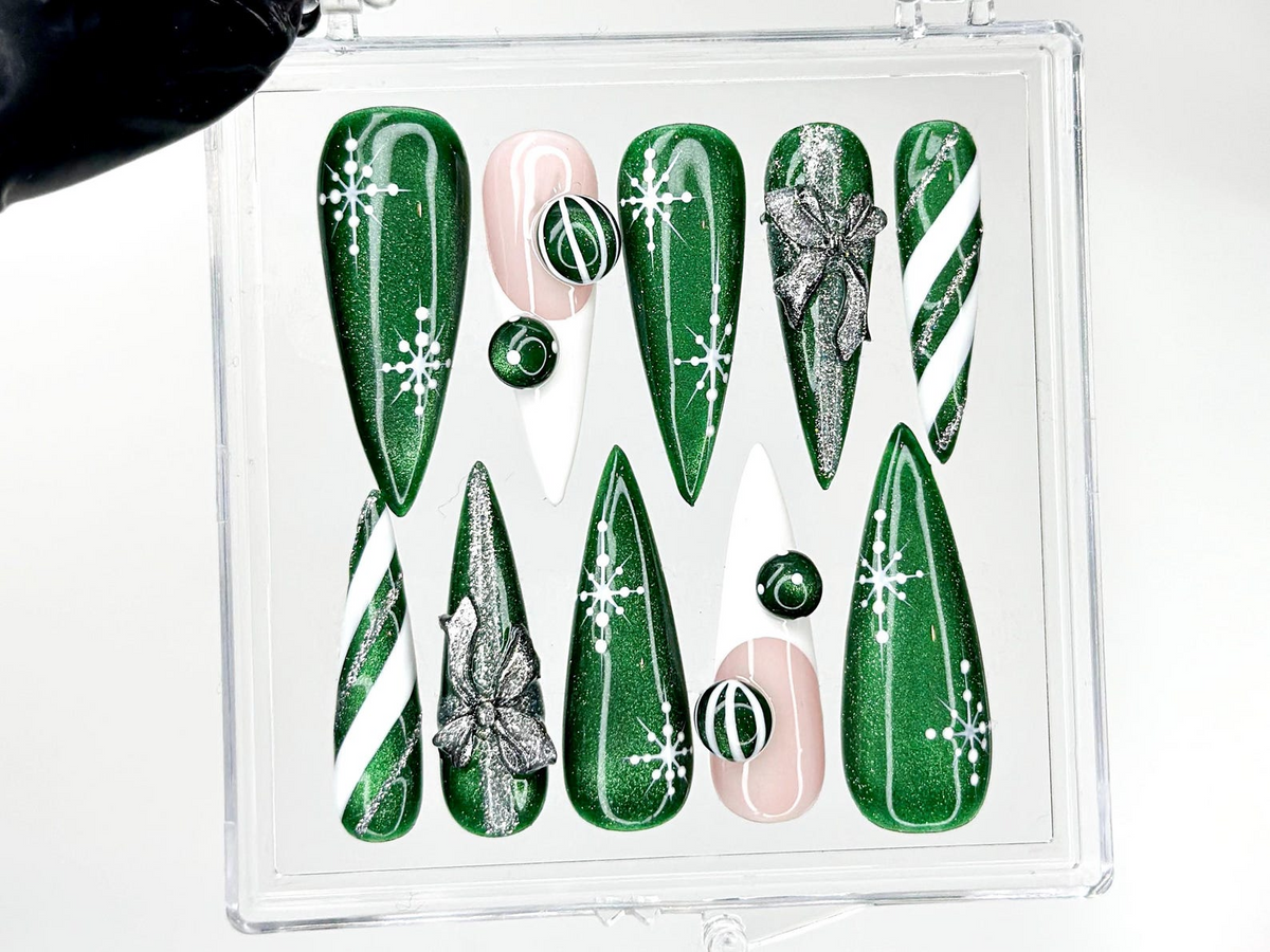 Green Winter Press On Nails Emerald Snowflake Christmas Press Ons Festive Holiday Nail Candy Nails Elegant Christmas Set