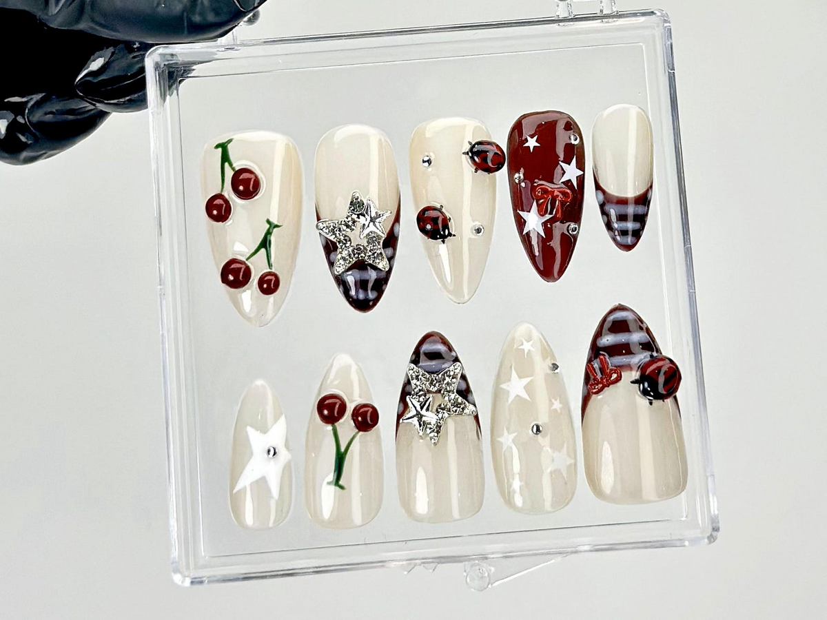 Retro Cherry Star Press On Nails Y2K Indie Style Fake Nails Burgundy French Tips Nail Art 2000s Indie Inspired Press Ons OC928YC
