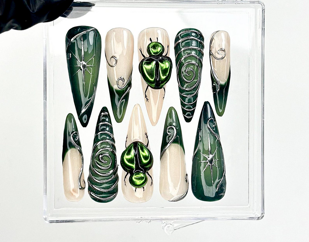Gothic Green Press On Nails Spider Web Nail Art Dark Forest Vibes Beetle 3D Design Forest & Spider Web Details