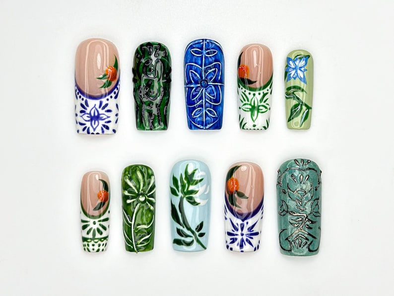 Vintage Botanical Press On Nails Hand-Painted Ceramic-Inspired Nail Art Green Leaf Design Nature-Inspired Press Ons