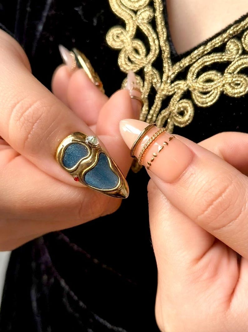 Opulent Gold Luxury Press On Nails Vintage Watch Gothic Nail Art Gold Frame Clock Inspired Nail Set