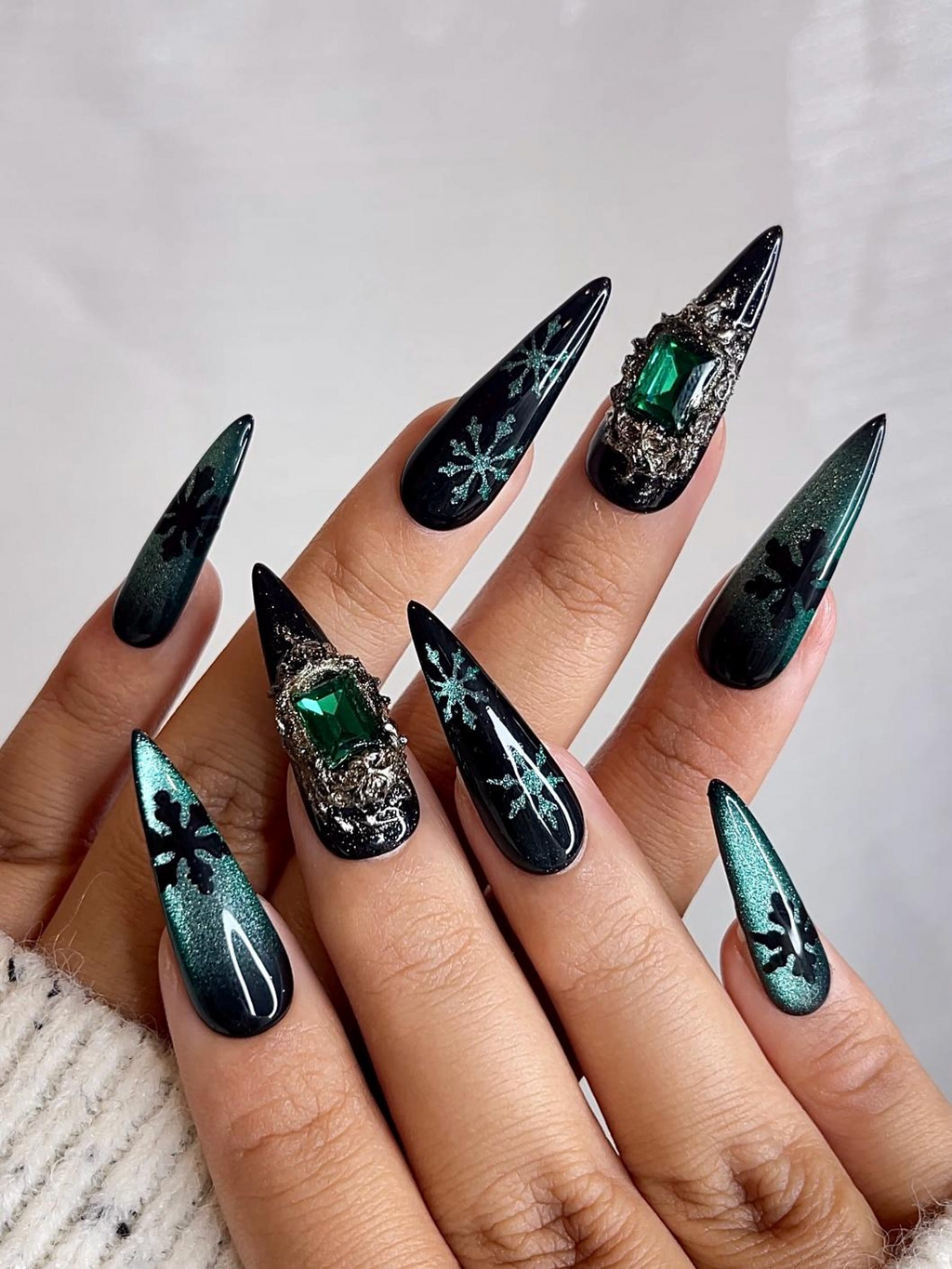 Emerald Snowflake Christmas Press On Nails Black Green Winter Nails Luxe Holiday Nail Art Stiletto Press Ons Winter Set