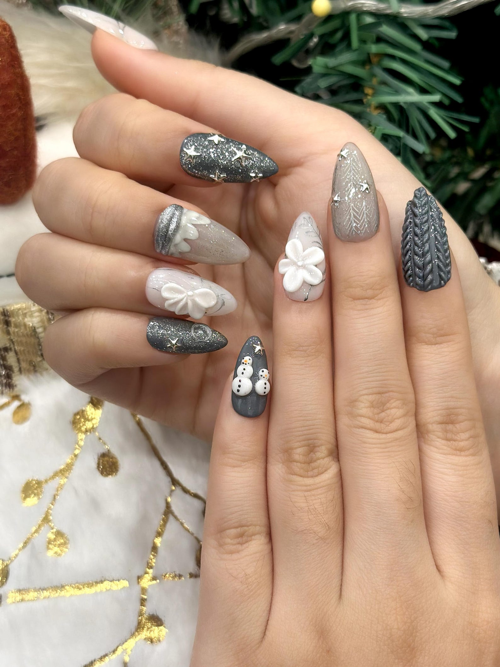 Silver Winter Stars Press On Nails Elegant Winter Flower Nail Art Grey Glitter Winter Nails Frosty Holiday Press Ons