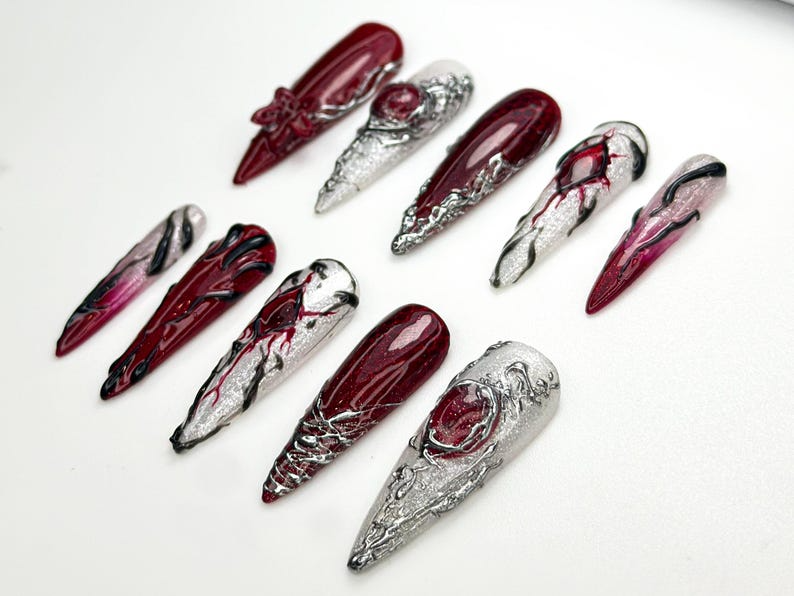 Vampire Red Gothic Press On Nails Gothic Nail Art Set Silver Blood Magic Nails Dark Rune Design Press Ons 3D Fantasy Nails OC863HC