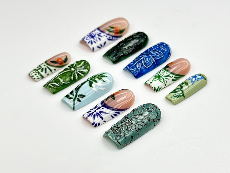 Vintage Botanical Press On Nails Hand-Painted Ceramic-Inspired Nail Art Green Leaf Design Nature-Inspired Press Ons