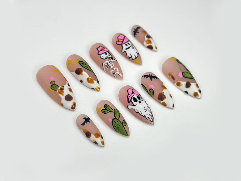 Western Ghost Cowgirl Press On Nails Spooky Desert Nail Art Halloween Cactus Nails Cow Print & Pink Hat Ghost Design