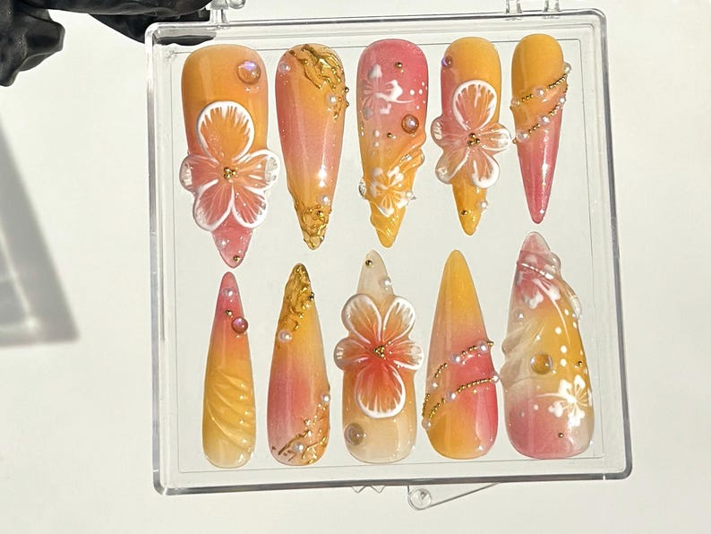 Luxury Floral Hand-Painted Press On Nails Tropical Flower Fake nails| Floral Fantasy Nail Art Boho Chic Style Acrylic Nails