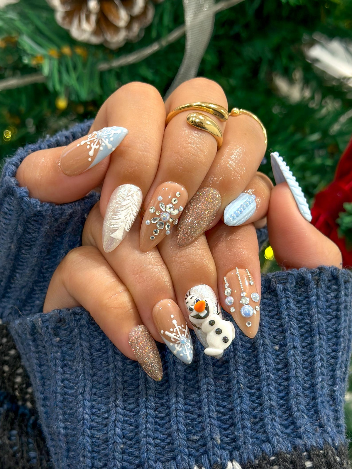Frosty Snowman Winter Press On Nails 3D Snowman Christmas Nail Art 3D Snowman Accent Crystal Nude Winter Nails