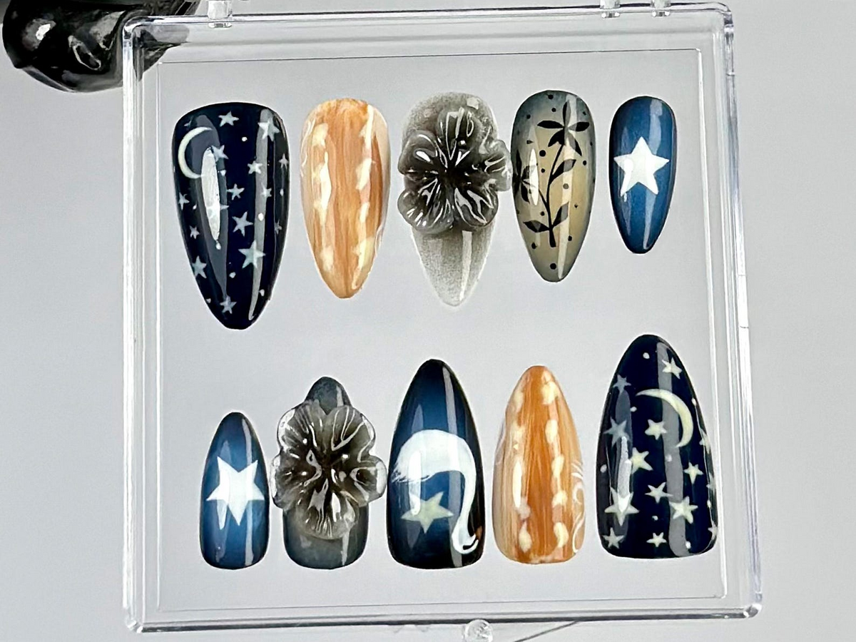 Luxury Night Sky Press On Nails Midnight Sky Themed Fake nails Dark Aesthetic Celestial Nail Art Starry Night Press Ons