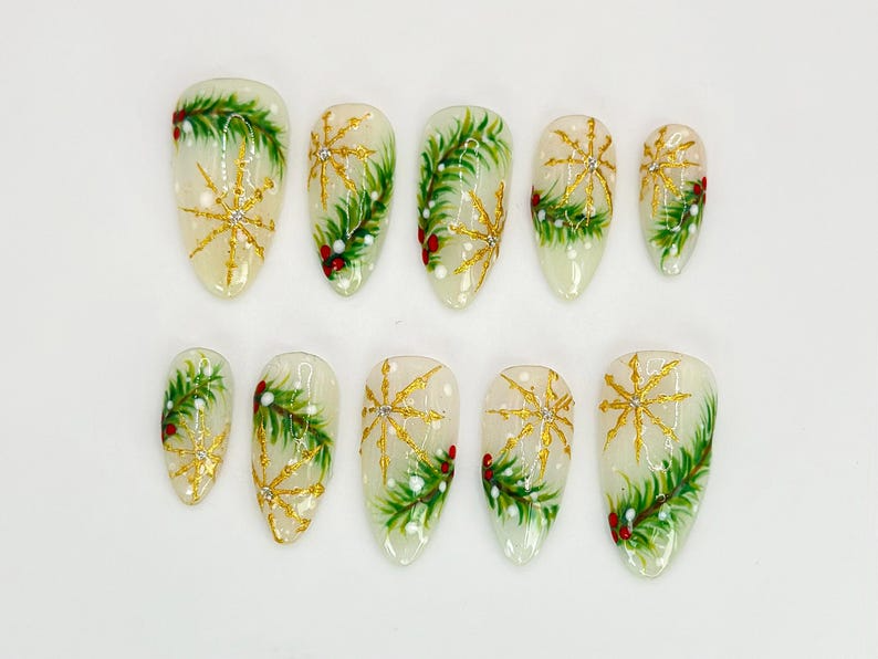 Luxury Christmas Press On Nails, Gold Snowflakes And Pine Accents Fake Nails, Festive