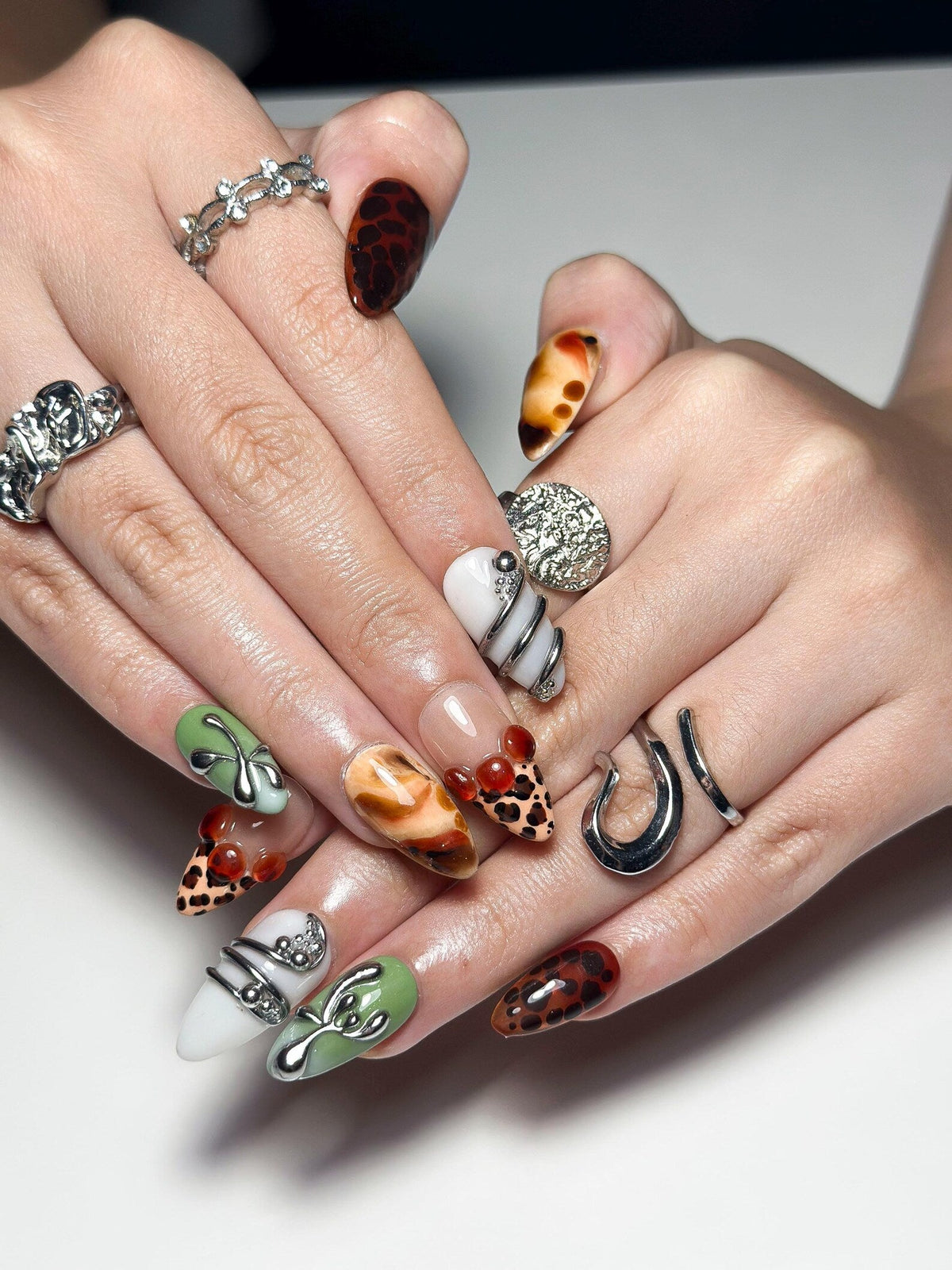 2026 Trend: Biomorphic Amber & Moss Nails, Tortoiseshell Cyber-Grunge Press Ons, Liquid