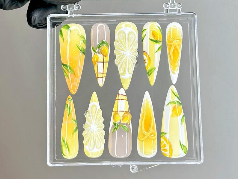 Summer Lemon Press On Nails Hand Painted Citrus Nail Art Fruit Design Press Ons Glossy Fresh Fake nails Aesthetic Nails