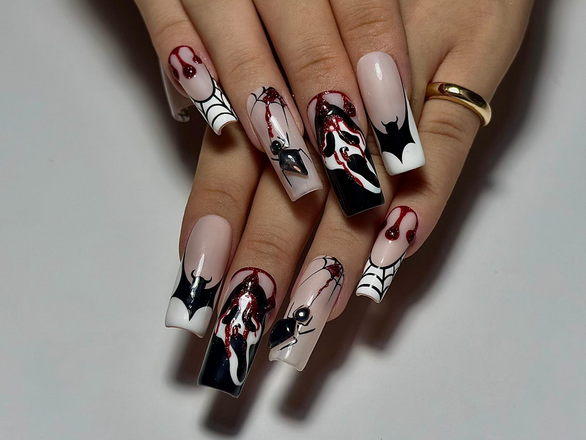 Gothic Spider Web Press On Nails 3D Black Widow and Blood Drip Art Scream Ghost & Webbed Bat Design Halloween Horror Nail