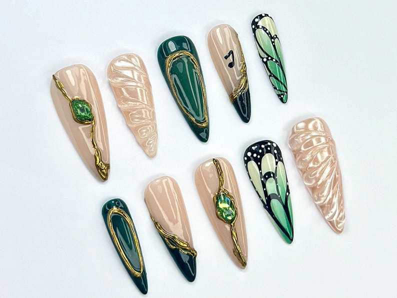 Emerald Butterfly Press On Nails Nature Inspired Press Ons Luxurious Green Nail Art Shimmer Green Nail Set Luxury Nails OB758YC