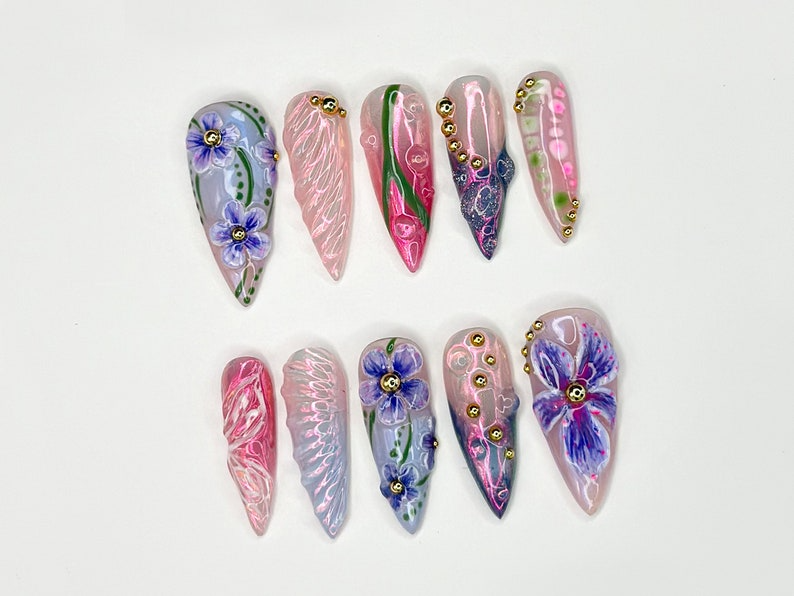 Floral Elegance 3D Press On Nails, Handcrafted Press On Nails with Delicate Flower