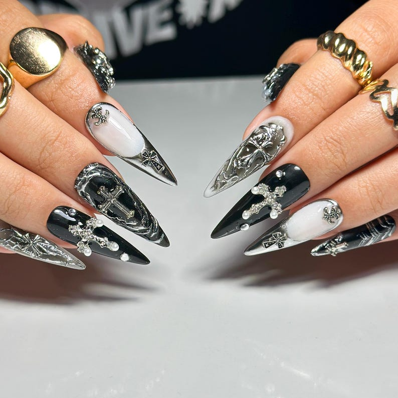 Black Gothic Press On Nails Dark Alternative Nail Art 3D Cross Nail Art with Pearls Punk Fake Nails Punk Rock Press Ons