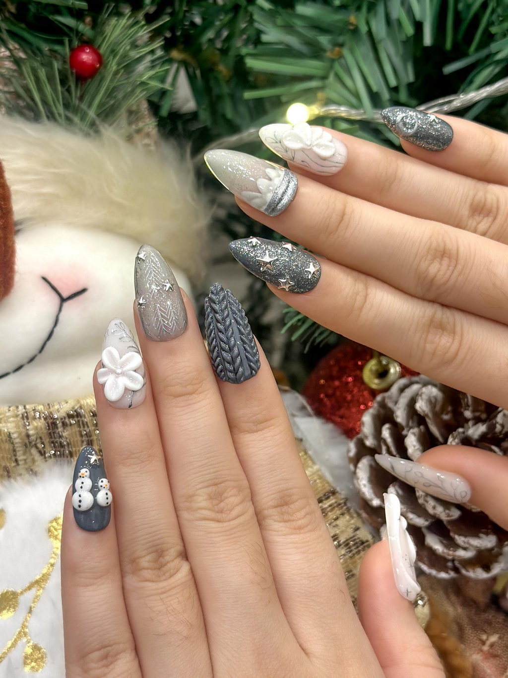 Silver Winter Stars Press On Nails Elegant Winter Flower Nail Art Grey Glitter Winter Nails Frosty Holiday Press Ons