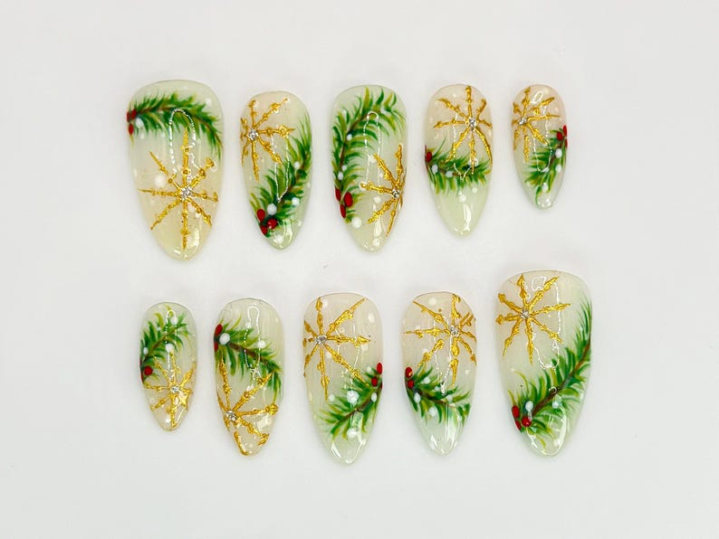 Luxury Christmas Press On Nails, Gold Snowflakes And Pine Accents Fake Nails, Festive