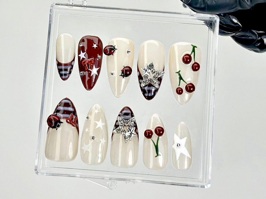 Retro Cherry Star Press On Nails Y2K Indie Style Fake Nails Burgundy French Tips Nail Art 2000s Indie Inspired Press Ons OC928YC