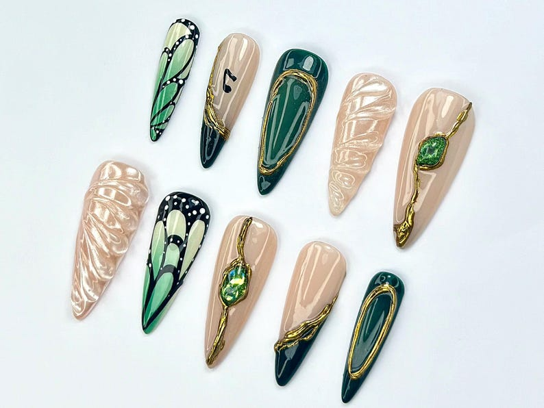 Emerald Butterfly Press On Nails Nature Inspired Press Ons Luxurious Green Nail Art Shimmer Green Nail Set Luxury Nails OB758YC