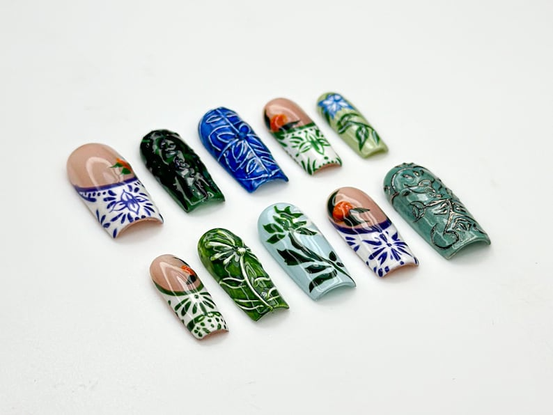 Vintage Botanical Press On Nails Hand-Painted Ceramic-Inspired Nail Art Green Leaf Design Nature-Inspired Press Ons