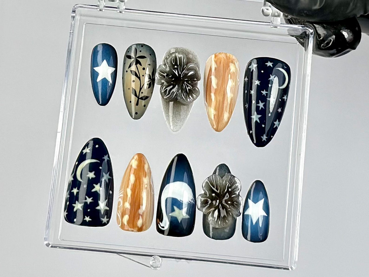 Luxury Night Sky Press On Nails Midnight Sky Themed Fake nails Dark Aesthetic Celestial Nail Art Starry Night Press Ons