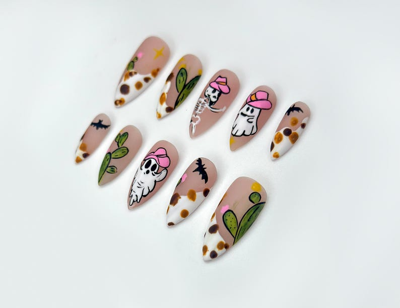 Western Ghost Cowgirl Press On Nails Spooky Desert Nail Art Halloween Cactus Nails Cow Print & Pink Hat Ghost Design