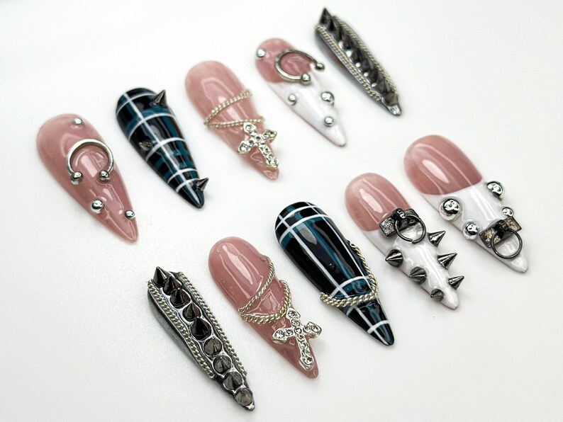 Punk Cross Chain Press On Nails Gothic Plaid Nail Art Spiked Pierced Punk Nails Black White Silver Press Ons Edgy Nail Set OC864HK
