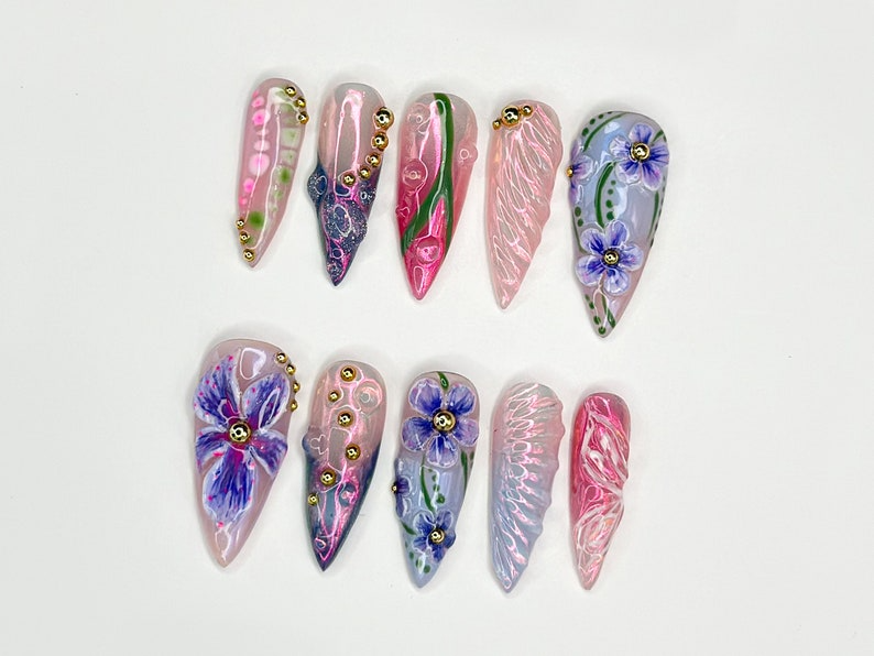 Floral Elegance 3D Press On Nails, Handcrafted Press On Nails with Delicate Flower