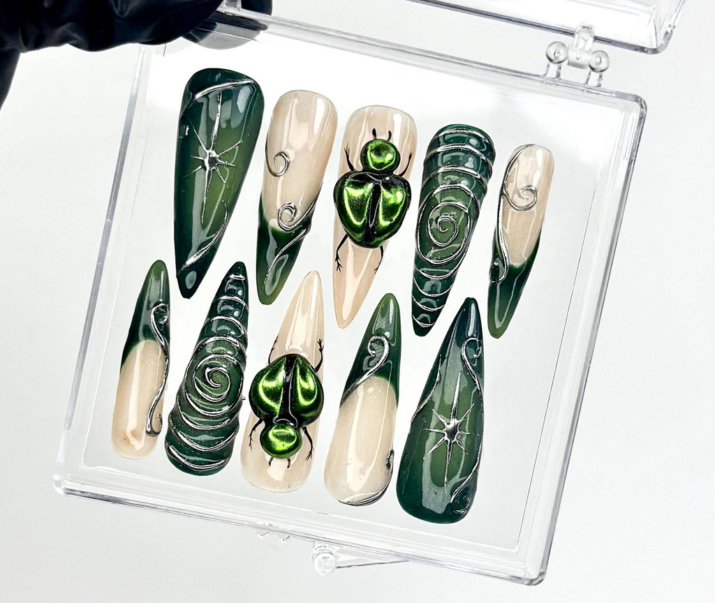 Gothic Green Press On Nails Spider Web Nail Art Dark Forest Vibes Beetle 3D Design Forest & Spider Web Details