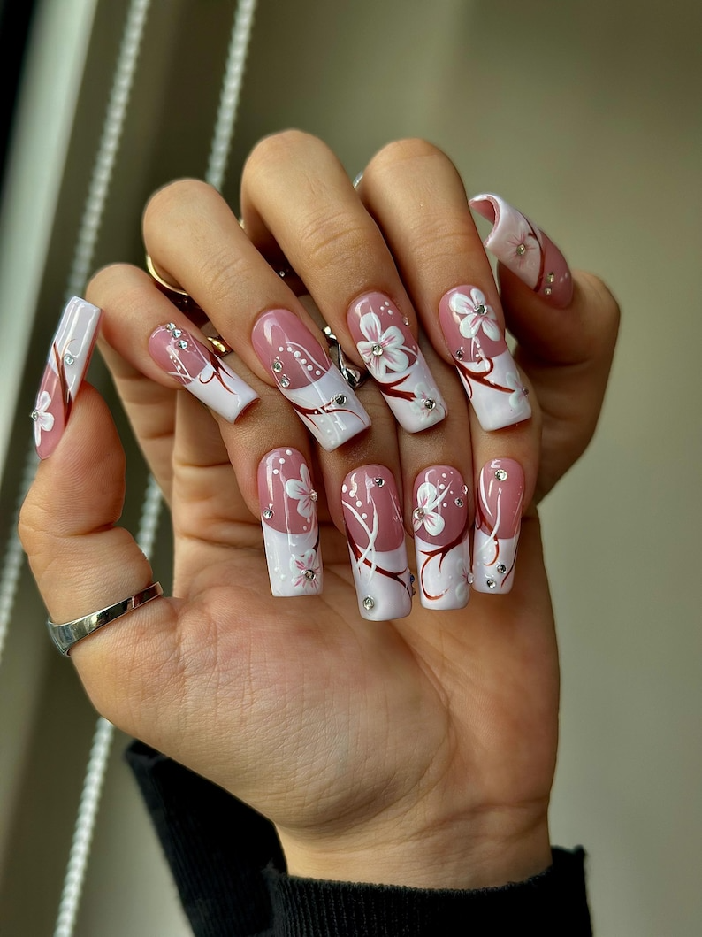 Floral Pink Gradient Press On Nails Elegant Pink Floral Nail Art Rhinestone & Petal Design Romantic Spring Nails