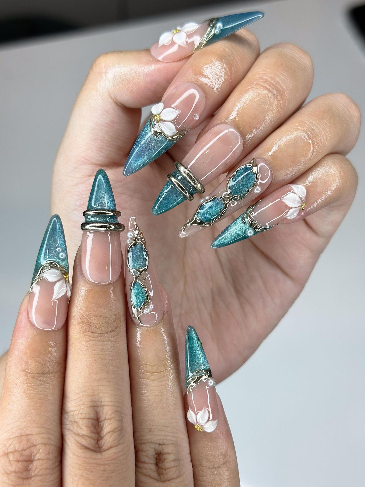 Teal Cat-Eye & 3D White Bloom Nails, Antique Gold Chrome Accents, Luxury Botanical