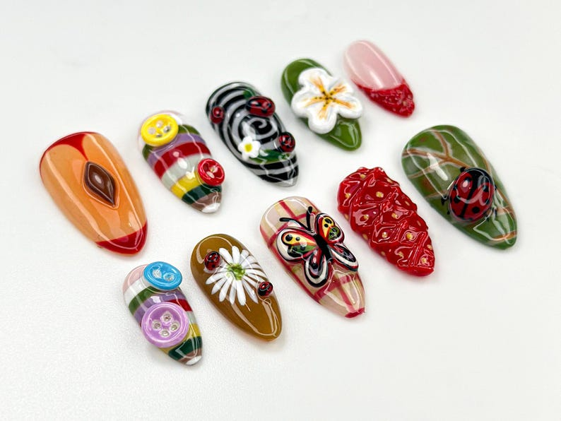 Whimsical Garden Themed Press On Nails Cottagecore Strawberry & Button Nail Art Vintage 3D Ladybug Nails Forestcore Press OnsOB824H
