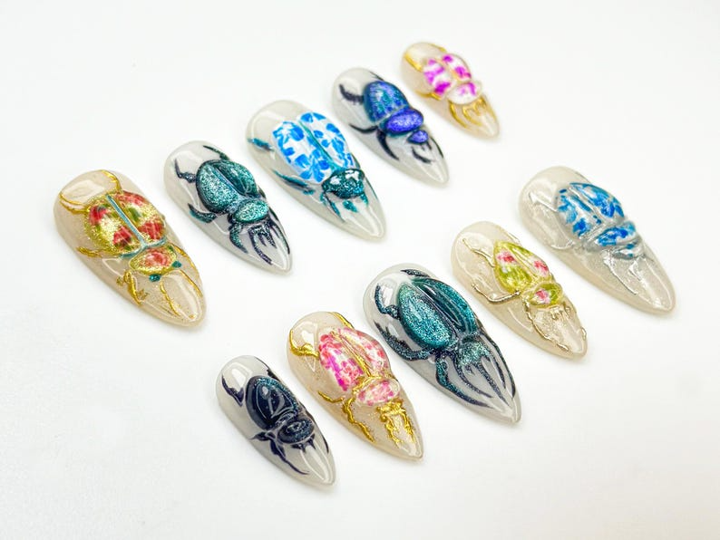 3D Beetle Press On Nails Insect Art Nail Design Vintage Bug Aesthetic Nails Handmade Ceramic-Inspired Nail Set Scarab NailsOB875HC