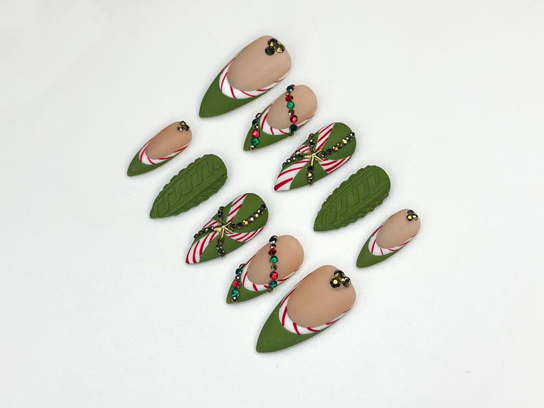 Christmas Press On Nails, Green Holiday Nails, Festive Long Nails, Christmas Gift, Party