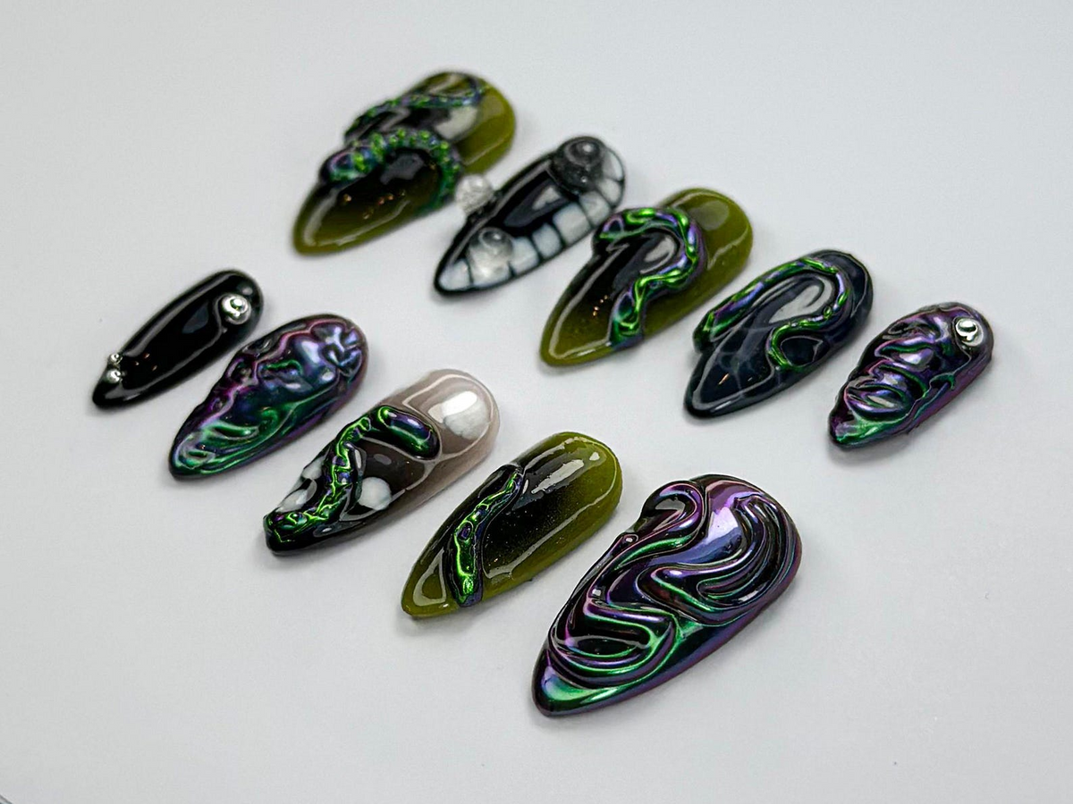 Gothic Chrome Snake Press-On Nails Reptilian Inspired Nail Design Dark Gothic Nail Art 3D Snake Nails Black Green Nails OB733HC