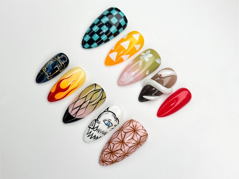 Demon Slayer Anime Press On Nails Cosplay Character Nail Art Flame Snake Nail Set Caro Geometric Press Ons