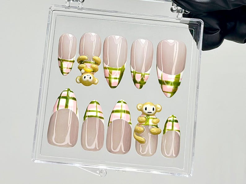 Kawaii Monkey Press On Nails 3D Animal Fake Nails Plaid & Monkey Nail Art Pastel French Tips Press Ons Kawaii Nails OB908YC