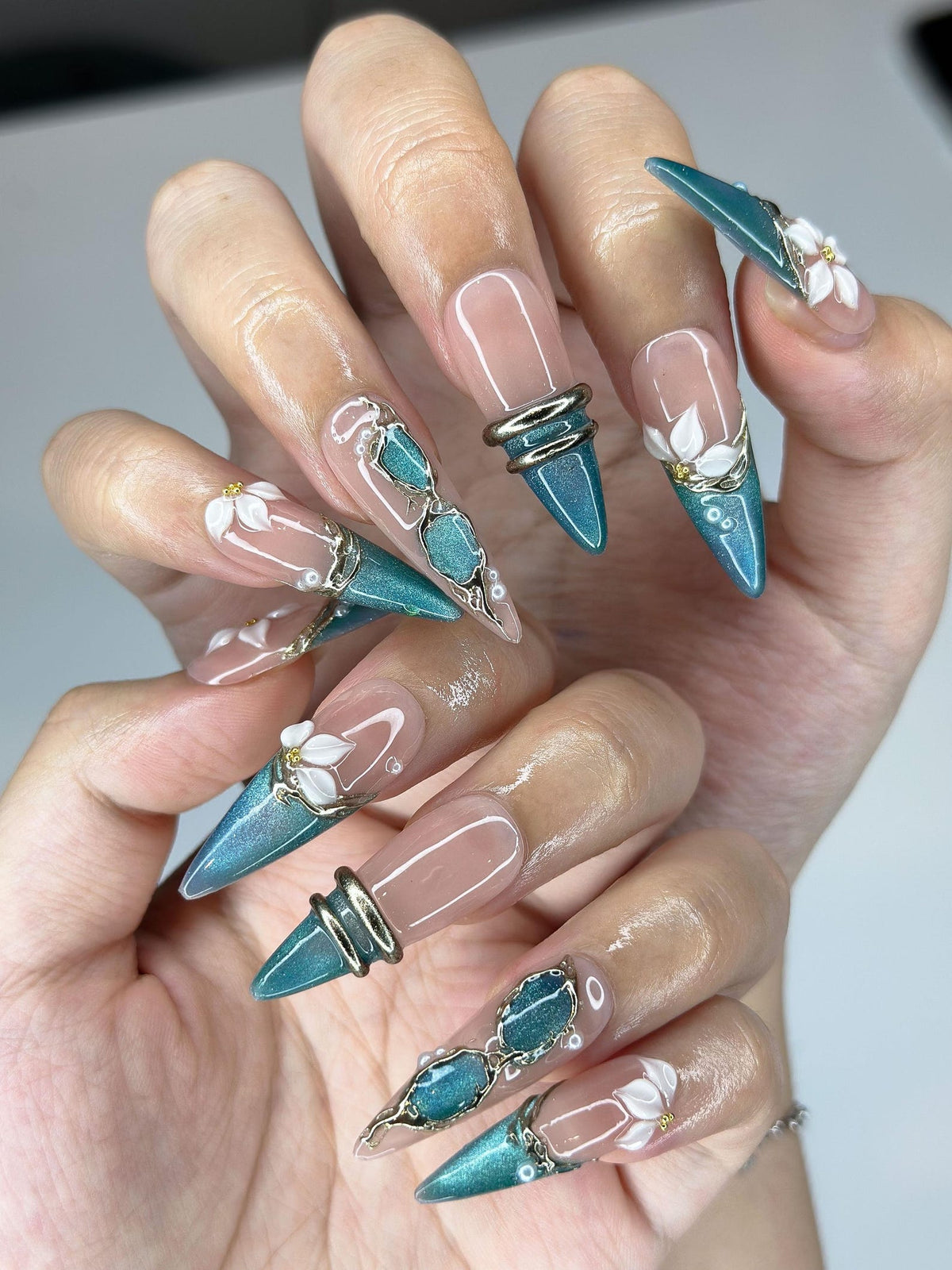 Teal Cat-Eye & 3D White Bloom Nails, Antique Gold Chrome Accents, Luxury Botanical