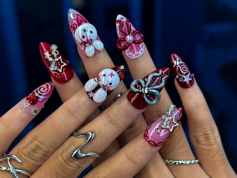 Gothic Bunny Dream Press On Nails Red And Pink Festive Nail Art 3D Bunny & Bow Charms Starry Holiday Glam Nails