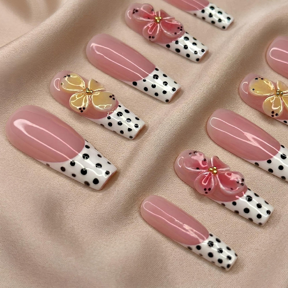 Retro Polka Dot Press On Nails, 3D Floral French Tip, Y2K Pastel Summer Nails, Bold