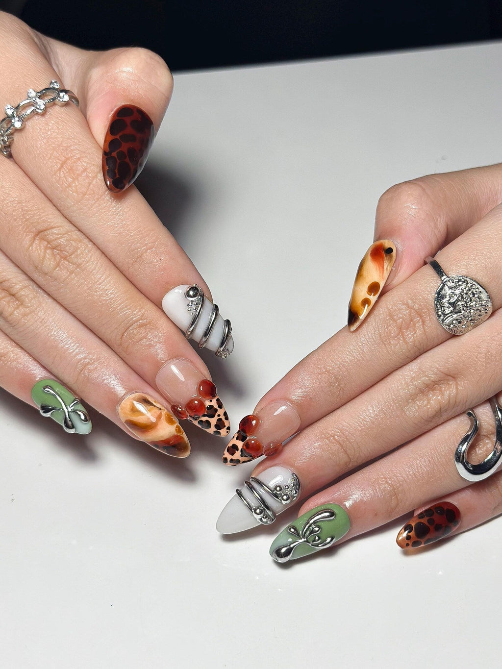 2026 Trend: Biomorphic Amber & Moss Nails, Tortoiseshell Cyber-Grunge Press Ons, Liquid