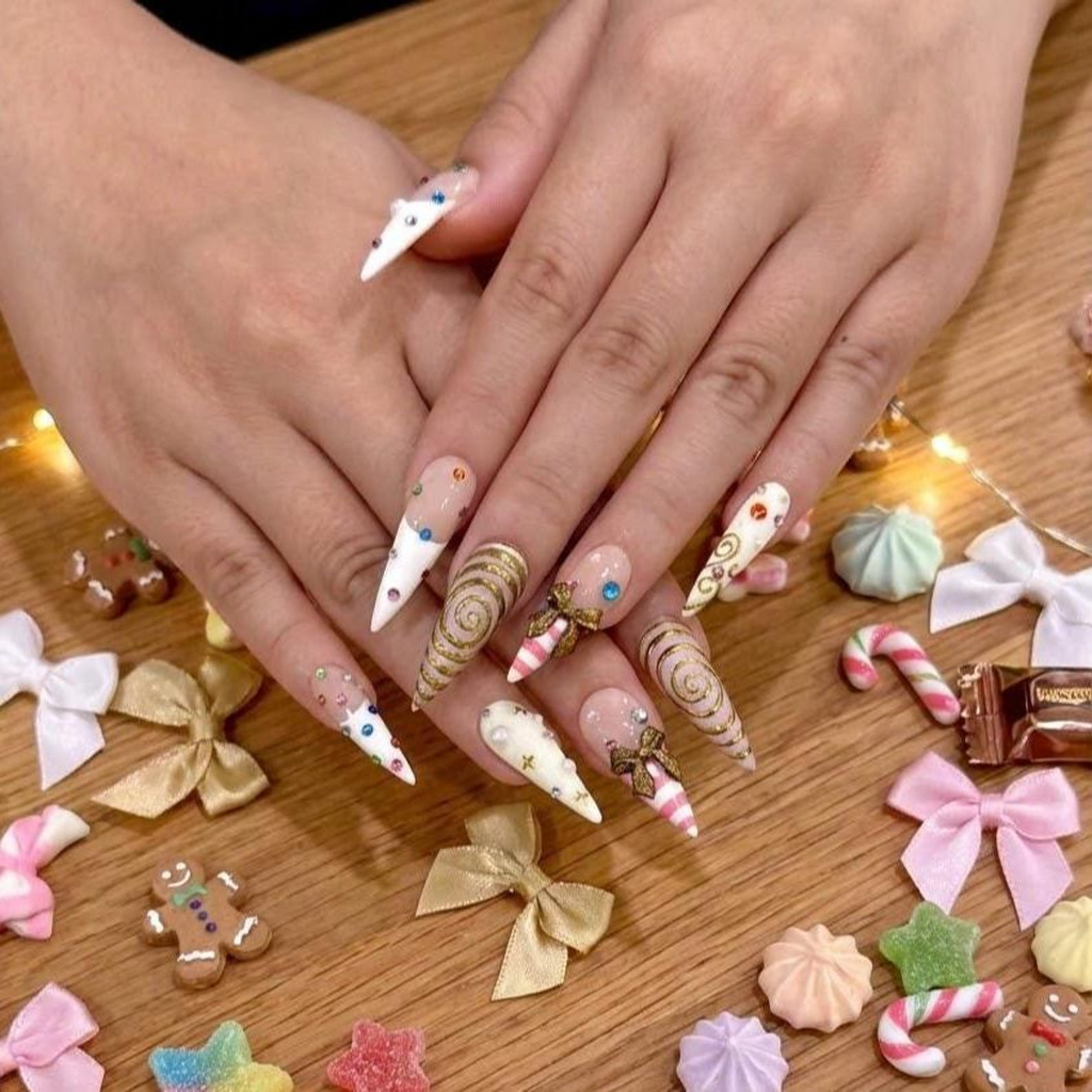 Gold Swirl Cute Press On Nail Playful Luxury Nail Art Creative Candy Swirl Nails Handmade Artistic Candy Nails Set