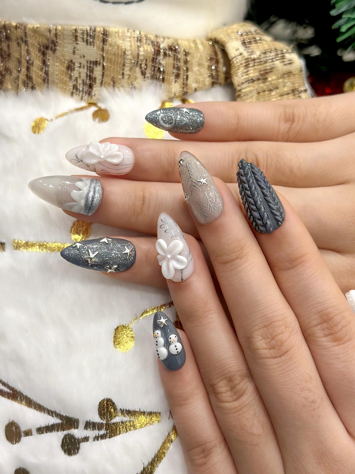 Silver Winter Stars Press On Nails Elegant Winter Flower Nail Art Grey Glitter Winter Nails Frosty Holiday Press Ons