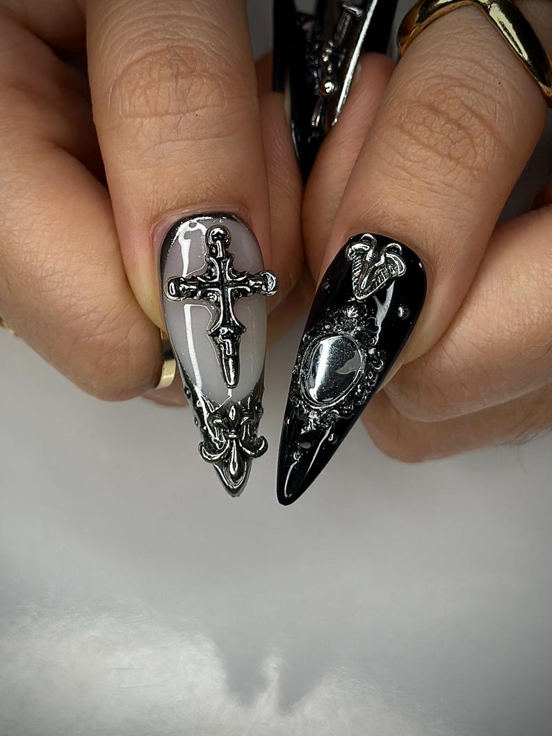 Gothic Silver Sword Press On Nails 3D Cross & Dagger Nail Art Handmade Dark Fantasy Nails Medieval Armor Inspired Press Ons