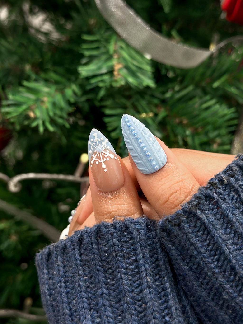 Frosty Snowman Winter Press On Nails 3D Snowman Christmas Nail Art 3D Snowman Accent Crystal Nude Winter Nails